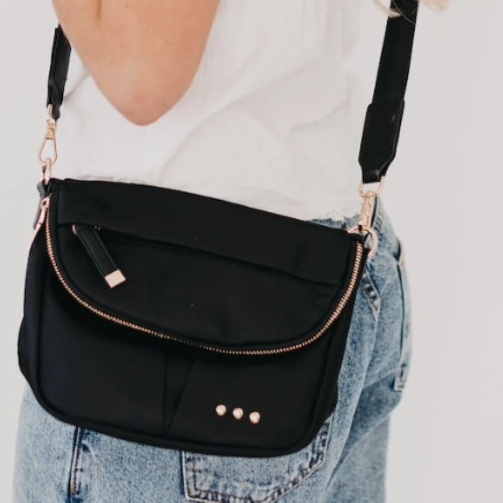 NWT Crossbody with tons of pockets Black and Blue